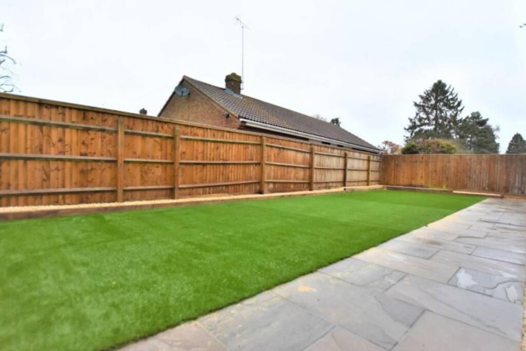 Didcot - Private Flat With Garden & Parking 08アパートメント エクステリア 写真